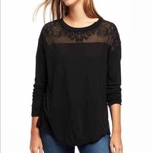 Old Navy Embroidered Long Sleeve Top (M)